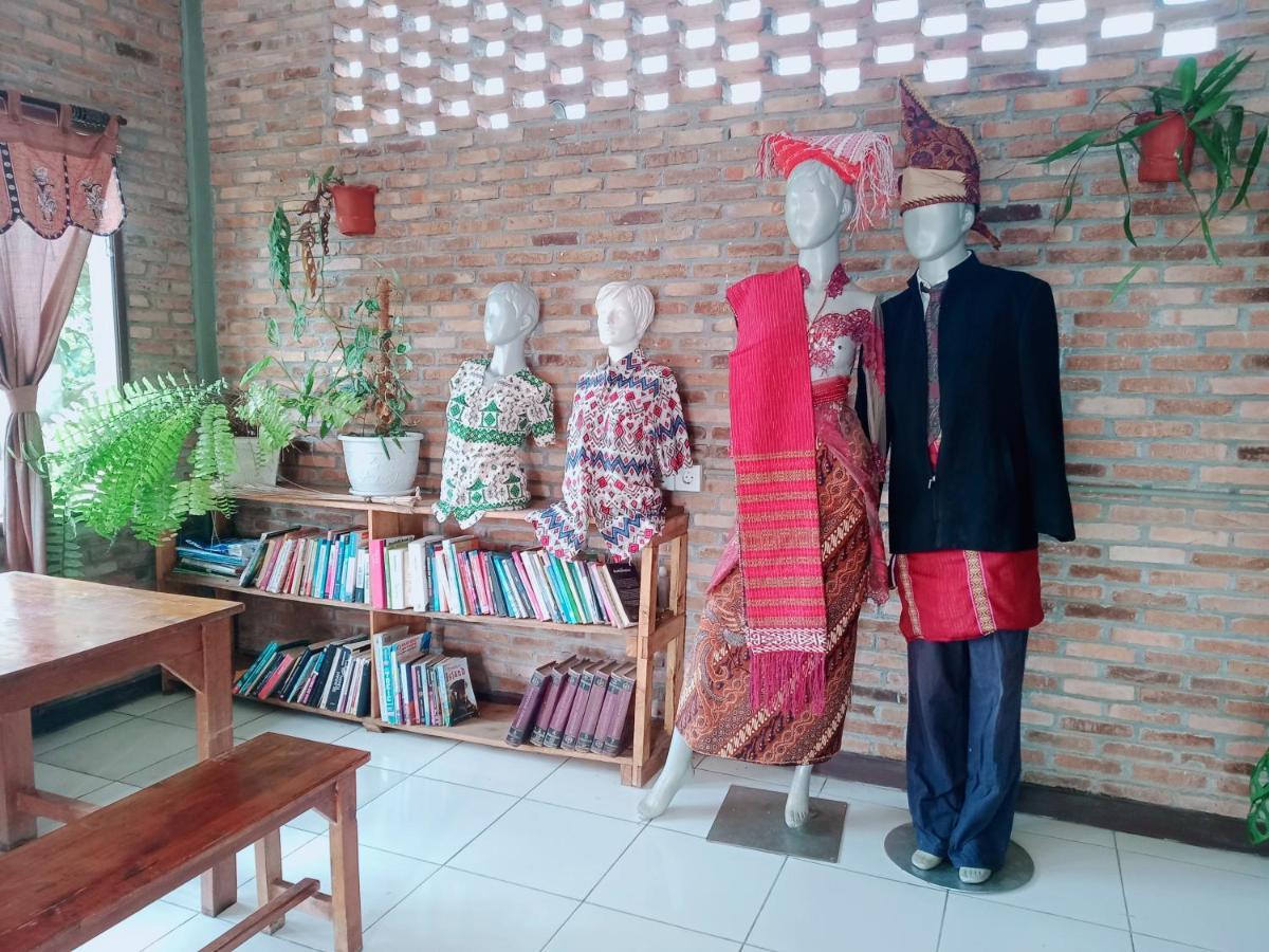 Bua Guest House Medan Exterior photo
