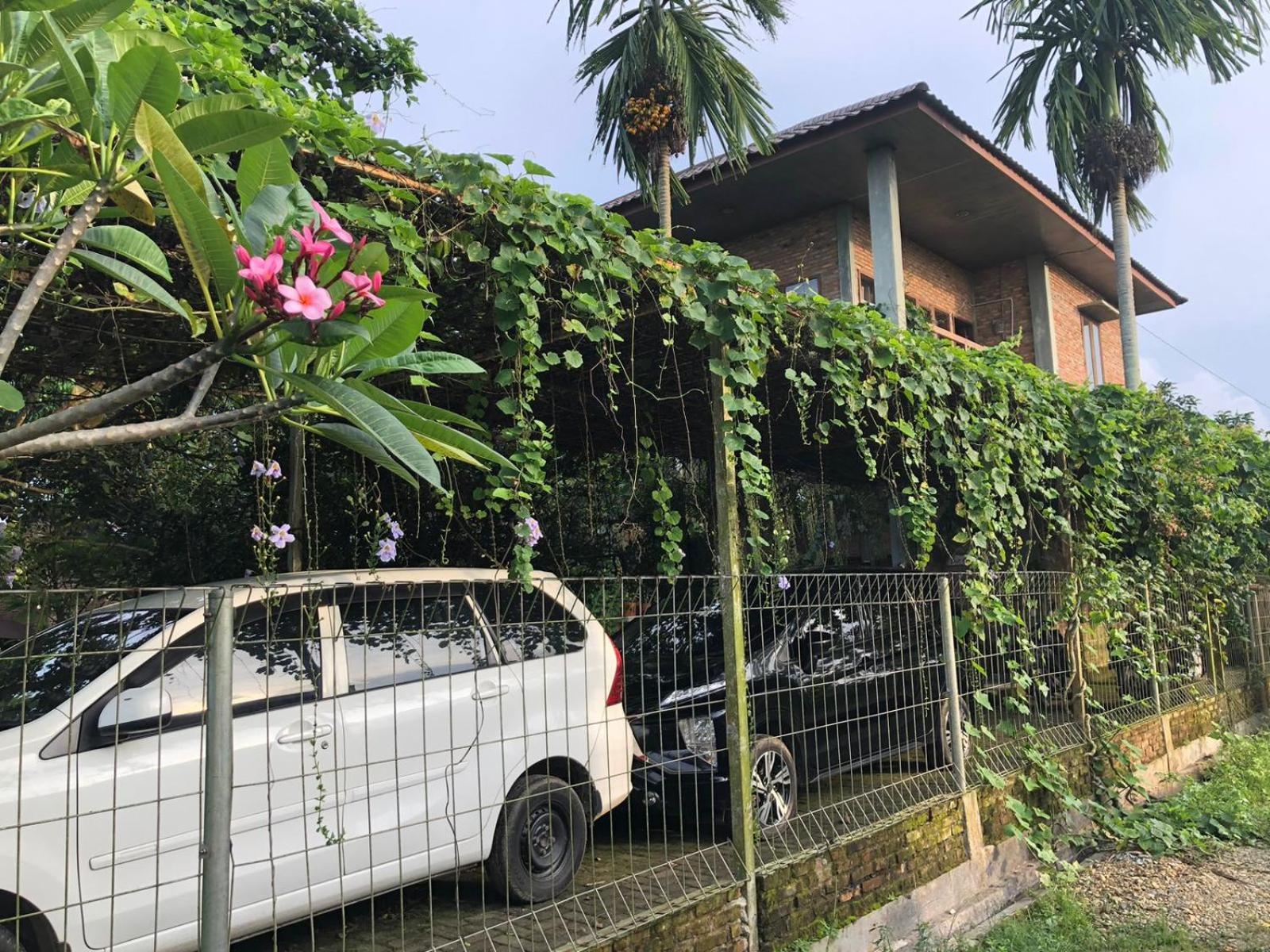 Bua Guest House Medan Exterior photo